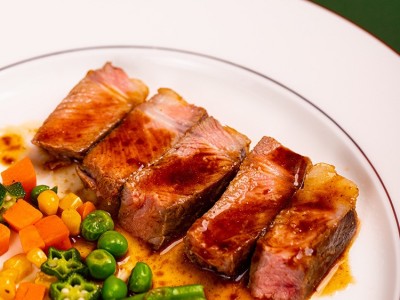 新鲜黑椒牛排肉眼西冷原肉整切 牛肉批发 厂家自营 西餐厅图2