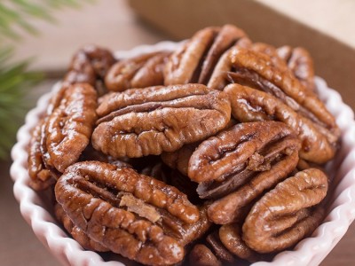 厂家批发 碧根果仁直批 散装长寿果 炒货休闲食品坚果 包邮图2