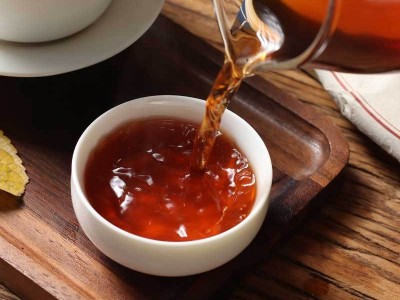 云南普洱茶普洱熟茶357g普洱饼茶七子饼老树春茶普洱茶饼批发图3