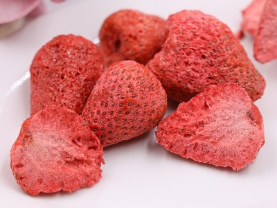 冻干草莓 草莓冻工厂批发零售雪花酥牛轧糖原料 草莓脆 草莓干图3