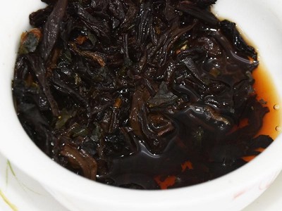 云南普洱茶熟茶糯米香迷你小沱茶小玉饼金装饼茶叶500g厂家批发图3