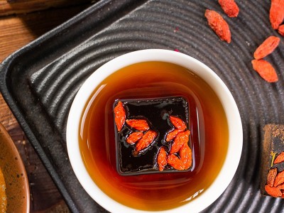 云南特产古法黑糖姜茶玫瑰经期大枣土老红糖块手工红糖单独小包装图4