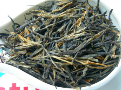 2022年云南红茶 松针滇红凤庆红茶散茶 经典58 一芽一叶 茶叶批发图4