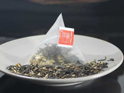 工厂批发草莓红茶桂花乌龙蓝莓红茶芒果乌龙尼龙三角袋泡茶包加工图2