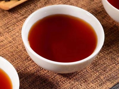 云南勐海熟茶 级别散料熟茶 500克装 汤色干净 酒红红艳图4
