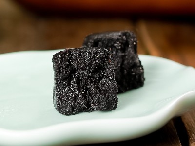 五黑糕源头工厂现货批发零食 黑芝麻糕黄精糕手工糕点零食桑葚糕图3