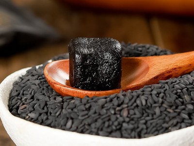五黑糕源头工厂现货批发零食 黑芝麻糕黄精糕手工糕点零食桑葚糕图4