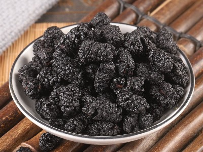 瓶装250g桑葚免洗无沙黑桑葚干泡酒泡水桑椹子干办公室零食桑果子图3