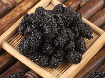 瓶装250g桑葚免洗无沙黑桑葚干泡酒泡水桑椹子干办公室零食桑果子图4
