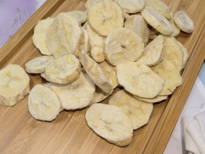 厂家直供冻干香蕉冻干香蕉片脱水水果批发大小包装图2
