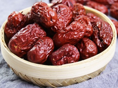【若羌红枣】新疆特产红枣 枣甜肉多若羌灰枣 煲汤煮粥新货图4