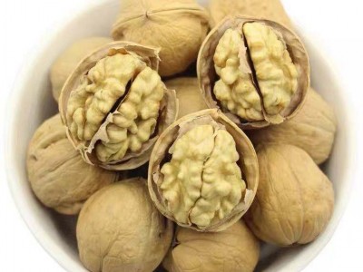 新疆核桃薄皮2022新货阿克苏185纸皮核桃孕妇食用手剥原味生核桃图5