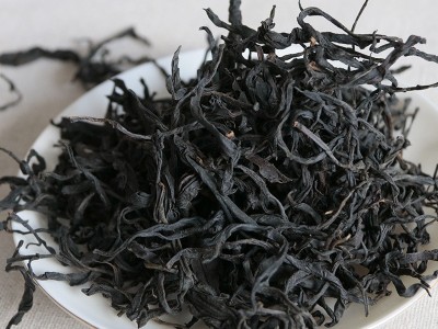 批发云南紫芽滇红茶 2021头春茶农批发野放500克散装紫芽紫娟红茶图2