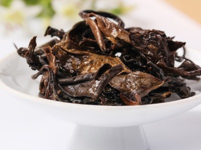 2018年福鼎白茶老白茶 福鼎白茶寿眉 贡眉厂家老白茶饼批发350g图5