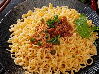 同碗福咸蛋黄拌面方便面泡面 火鸡面 速食面蛋黄拌面蛋黄酱干拌面图2