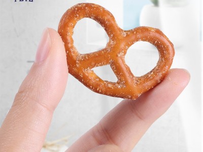 美国进口Pretzel/培珀莉烟熏烧烤味脆饼干膨化休闲零食100g*15袋图2