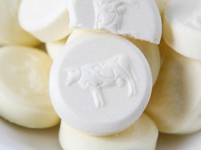 疆晟缘牧民人家奶贝奶酪干奶片奶糖奶豆批发独立小包装儿童零食图2