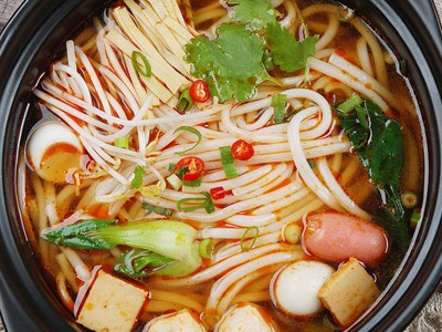 【刘二吖】活动专享过桥米线300g三包料方便速食砂锅米线支持一图2