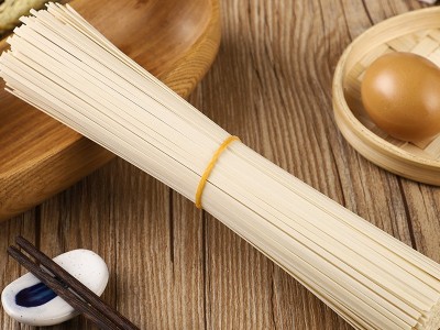 批发魏大姐挂面 鸡蛋挂面宽面细面待煮非油炸面条 早餐方便面1kg图2