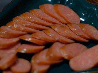 厂家批发鹿肉风味肠东北特产750克/盒8根装 营养美味好吃鹿肉肠图3