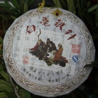 春茶月光白白毫银针茶饼357g 厂家直销批发白条茶饼 普洱生茶