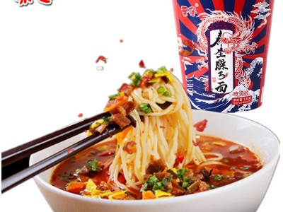 秦圣宝鸡岐山臊子面杯装方便速食带臊子肉一件6杯包邮支持代发图3