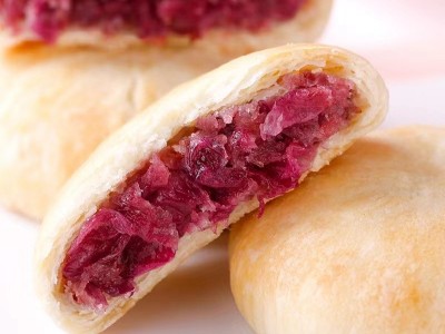 云南特产鲜花饼批发玫瑰饼盒装小吃糕点零食早餐玫瑰鲜花饼点心图3