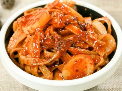 华祥陕西特产凉皮擀面皮方便速食清真食品5袋每袋300g香辣味批发图2