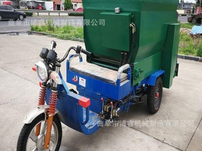 饲草撒料车设备 牧场养殖牛羊饲料喂料车 行走方便出料均匀喂料车图3