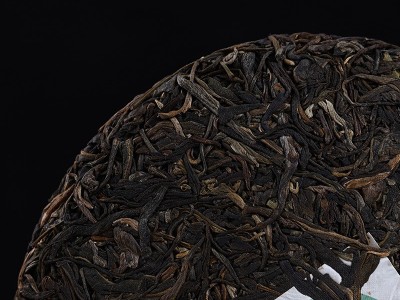 云南普洱七子饼茶勐海乔木357g厂家批发2018年古树生普茶叶现货图2