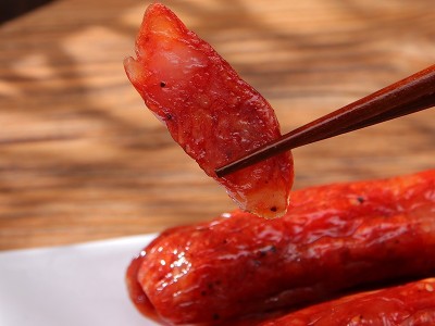 农家五香腊肠腌肉猪肉腊制品广味腊肠食品餐饮家常风味五香腊肠图4