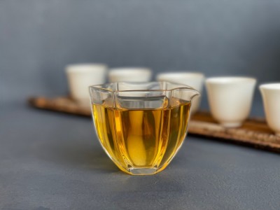 北袍武夷山金骏眉红茶头春蜜香黄芽金俊眉散装批发果香金骏眉茶叶图4