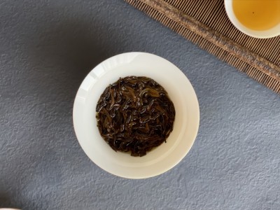 北袍武夷山金骏眉红茶头春蜜香黄芽金俊眉散装批发果香金骏眉茶叶图5