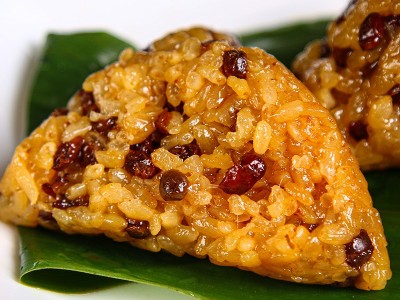 粽子批发 蛋黄肉粽手工糯米豆沙蜜枣早餐粽子端午团购散装 肉粽子图2