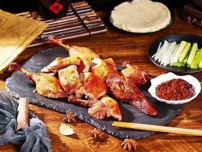 北京风味烤鸭熟食鸭肉食品烤鸭烧鸭零食赠酱肉类零食全鸭烤鸭代发图3