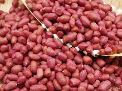 新货吉林省四粒红花生米红花生仁 红皮花500g部分地区5斤包邮图3
