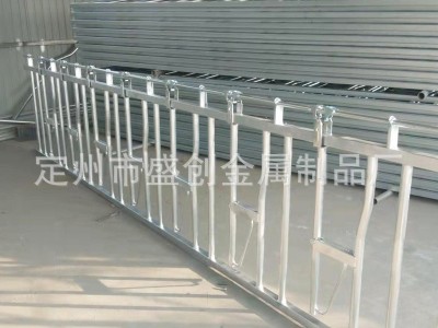 全新牛颈枷 养牛牧场用畜牧设备牛颈夹厂家直营羊牛场用 牛颈夹图3