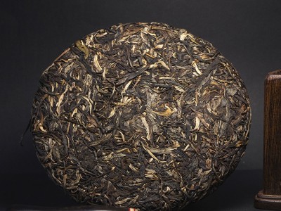 云南原产地厂家供应南糯生茶普洱茶叶 2012年生产357克普洱七子饼图3