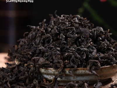 张家界土特产尖峰神叶500g青钱柳叶批发古树青钱柳嫩叶茶一件代发图2