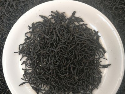 2019新茶红茶批发 浓香红茶黑美人滇红凤庆古树野生红图3