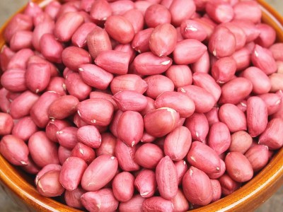 新货红皮花生米农家小粒生花生仁四粒红花生红衣花生米仁杂粮包邮图4