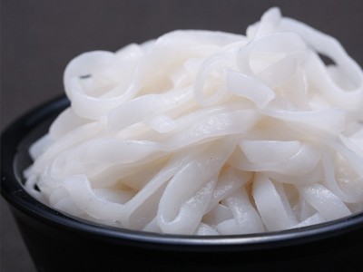 英之雨饱腹代餐低热量零脂肪出口代加工魔芋豆乳面300克一袋图3