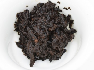 云南七子饼普洱茶 老曼娥茶叶古树头春熟茶 熟茶357克厂家直销图5