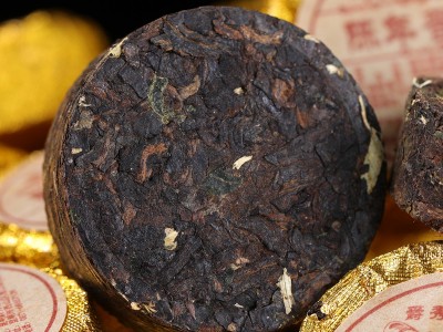 批发 云南普洱茶叶 迷你小沱茶2018年醇香熟茶 糯香原味小金饼图2
