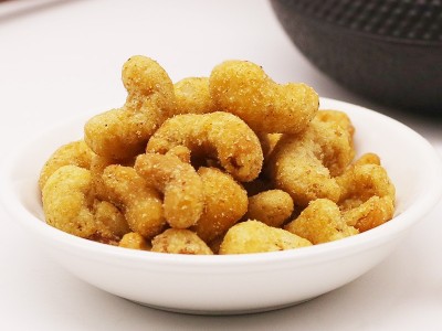 新农哥炭烧腰果烧烤味100g袋装坚果干果仁休闲食品香酥腰果批发图3