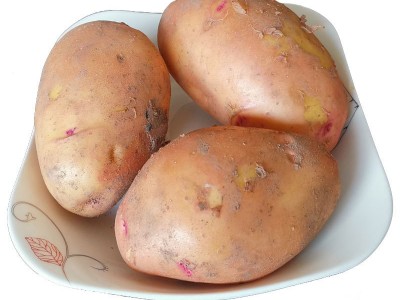 土豆新鲜红皮黄心土豆10斤包邮现挖云南农家自种大洋芋新鲜马铃薯图5