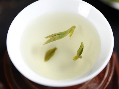 龙井茶2023新茶豆香型特级明前龙井绿茶散装茶叶批发500克春茶图3