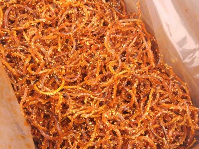 香辣蜜汁芝麻鳗鱼丝整箱10斤批发山东特产厂家直销水产即食零食图1