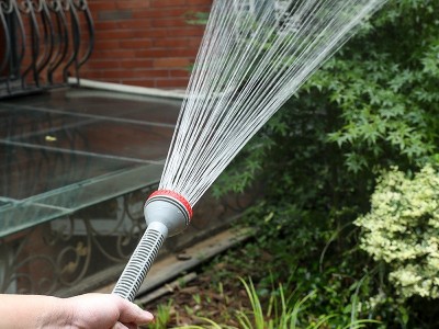 花洒头水龙头防溅加长园艺浇花灌溉工具大棚浇菜螺旋自来水花洒图4