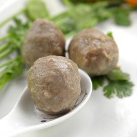 万品撒尿牛丸500g火锅烧烤食材小吃牛肉丸子厂家批发一件代发